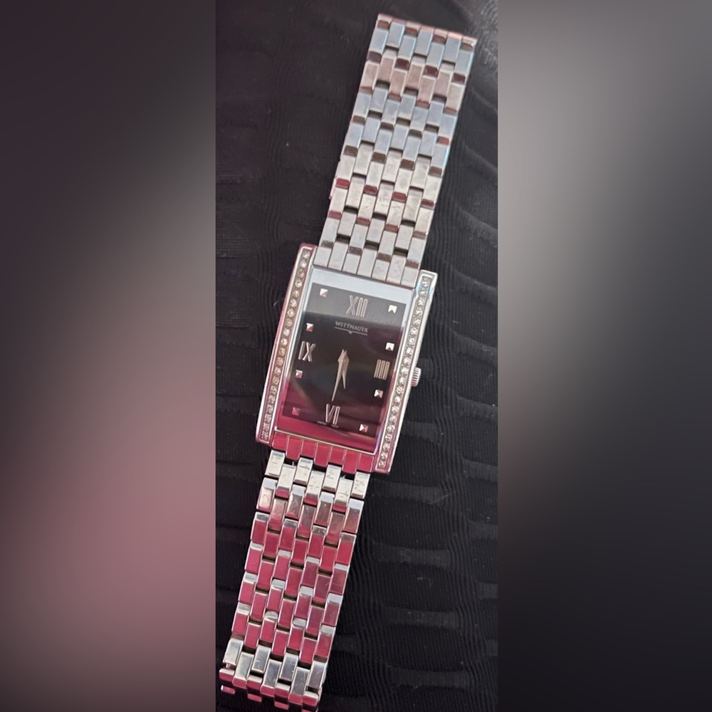 Wittnauer Cosmopolitan Quartz Wrist Watch/Sapphire Crystals and water resistant